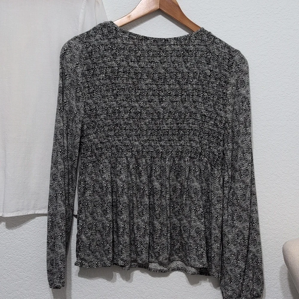 Pair Of Urban Romantic Tops Linen Rayon Women's Large